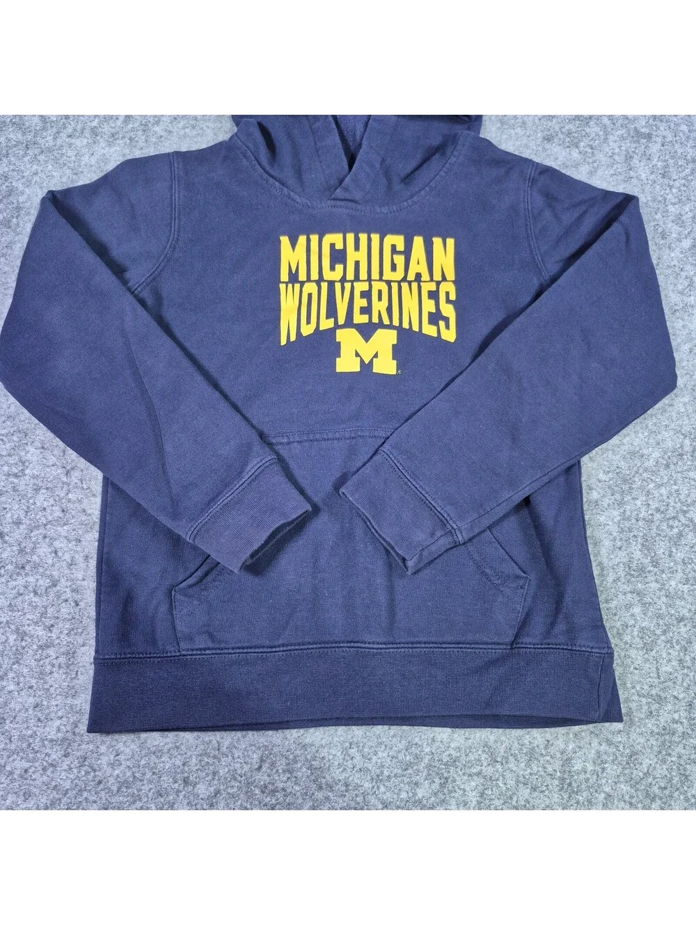 GEN 2 Michigan Wolverines Youth Sz 6/7 Hoodie Pullover U of M Logo